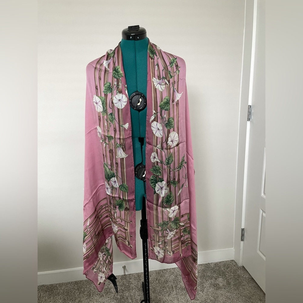 Gucci Floral Print Silk Chiffon Scarf
